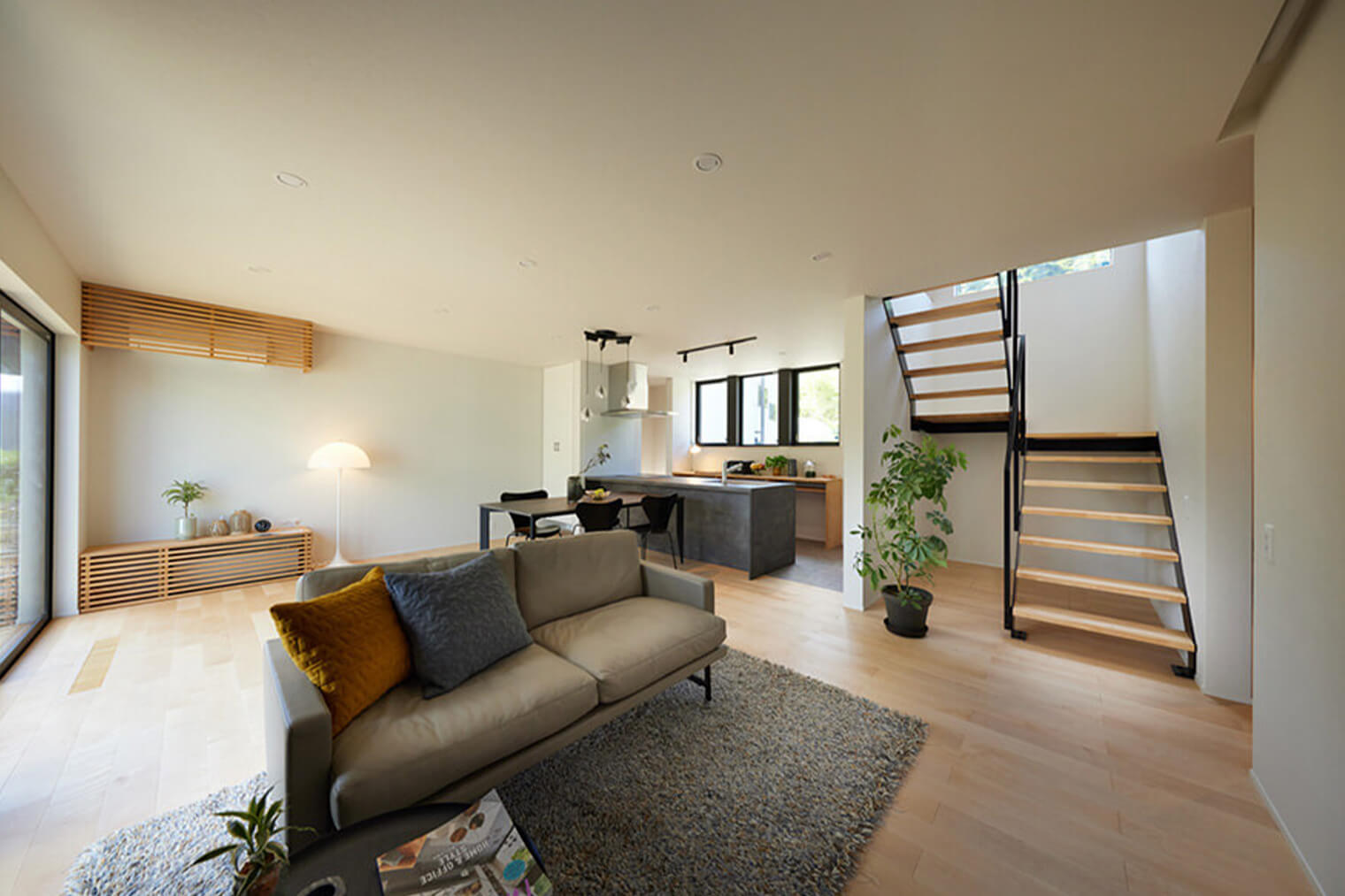 新たにroofを立ち上げました